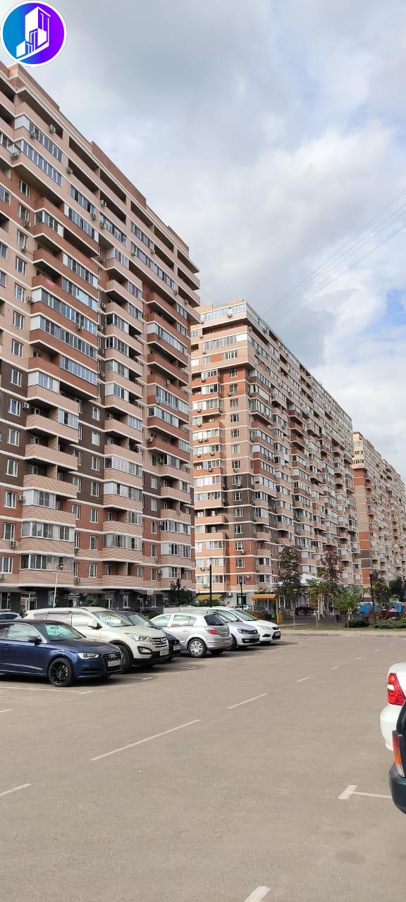 Продается полноценная квартира площадью 39 кв.м. на 12 этаже в микрорайоне Гидростроителей от надежного застройщика.

Это прекрасное жилье отличается функциональной планировкой, комфортным пространством и современным дизайном.Квартира 
идеально подойдет для молодой семьи, студента или для инвестиций