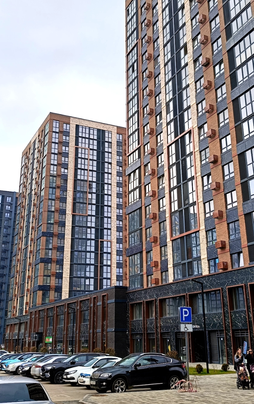 Продажа студии в предчистовой отделке  в новом доме в новом микрорайоне! 
В мкр есть все для проживания, удобная транспортная развязка, до центра 15 минут. В мкр много кафе, магазинов, есть большой парк для прогулок.

Звоните, отвечу на все вопросы!